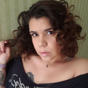 Meet your Posher, Glendalee